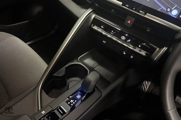 2023 Toyota C-HR Hybrid GXL-2WD image 18