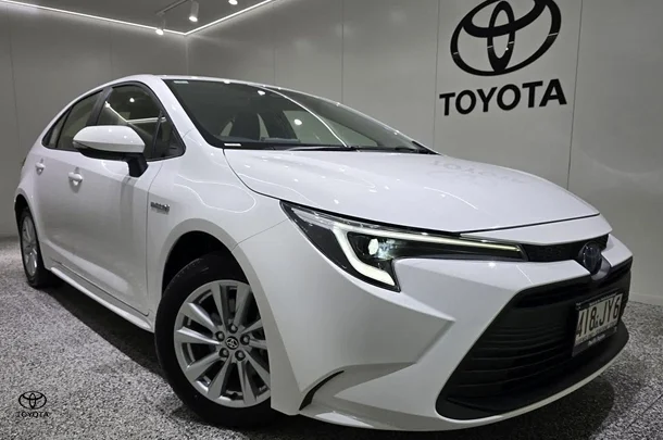 2024 Toyota COROLLA SEDAN HYBRID Ascent Sport image 1