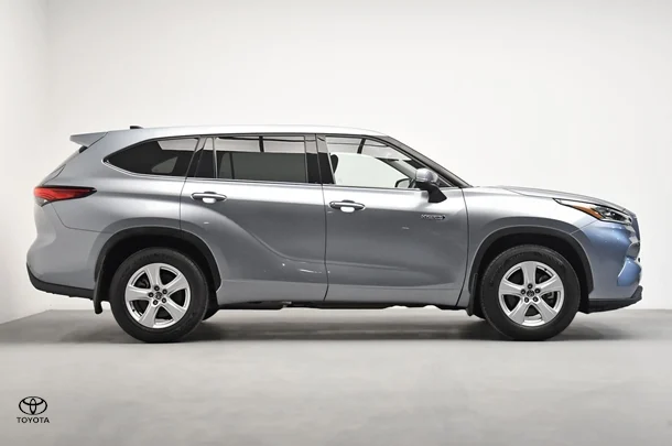 2022 Toyota Kluger Hybrid GX AWD image 3