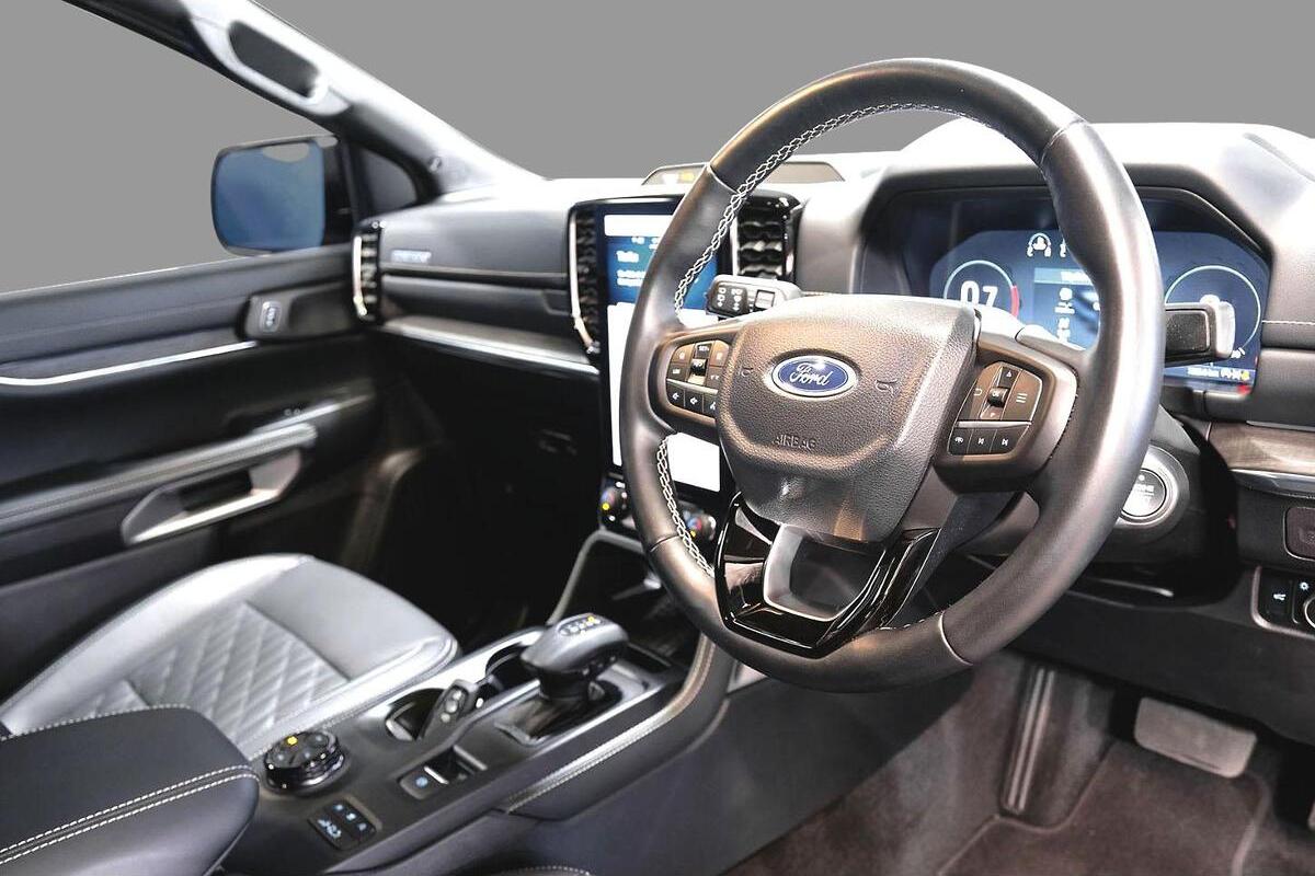 2024 Ford Everest Platinum Auto FullTime 4WD DR MY25.25 image 6