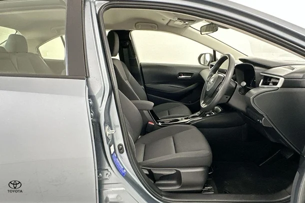 2023 Toyota Corolla Sedan Hybrid Ascent Sport image 12