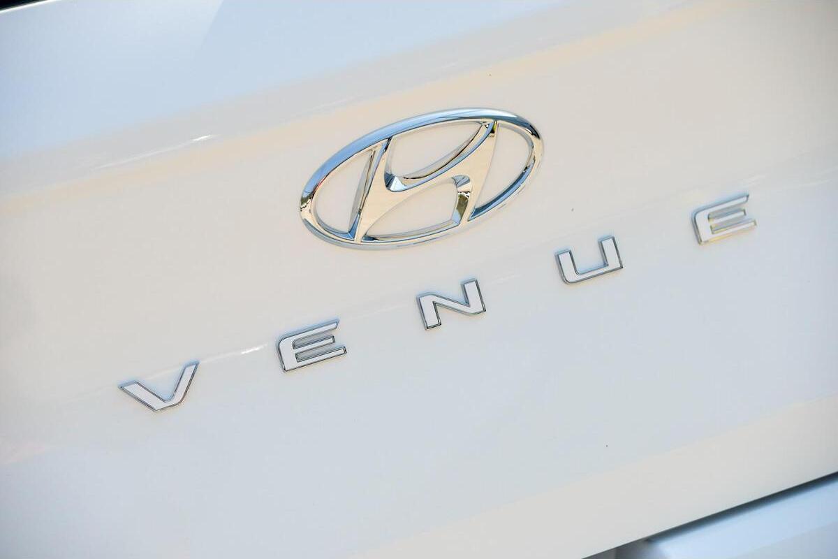 2025 Hyundai Venue Manual MY25 image 11