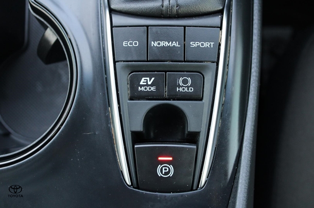 2020 Toyota Camry Hybrid Ascent image 19