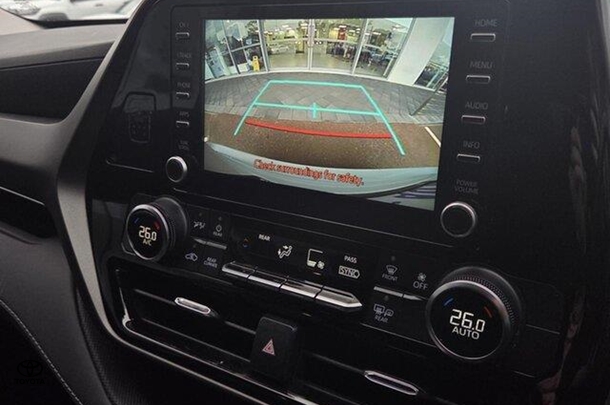 2022 Toyota Kluger Hybrid GX image 19