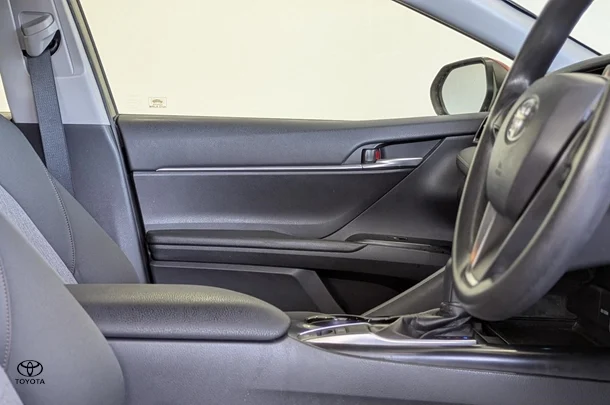 2019 Toyota Camry Ascent image 21