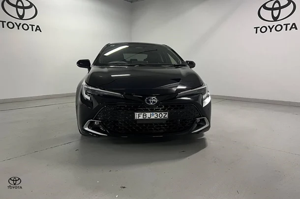 2023 Toyota Corolla ZR image 2