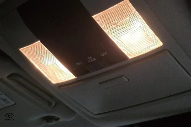 2019 Toyota Prado VX image 18