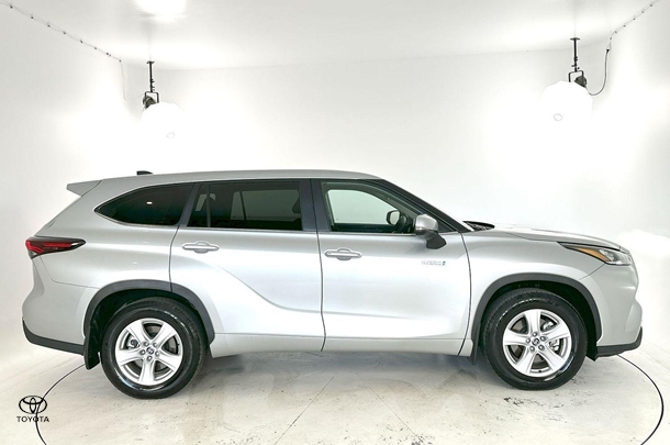 2024 Toyota Kluger Hybrid GX AWD image 10