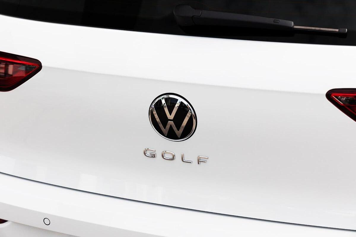 2024 Volkswagen Golf 110TSI Life 8 Auto MY24 image 10