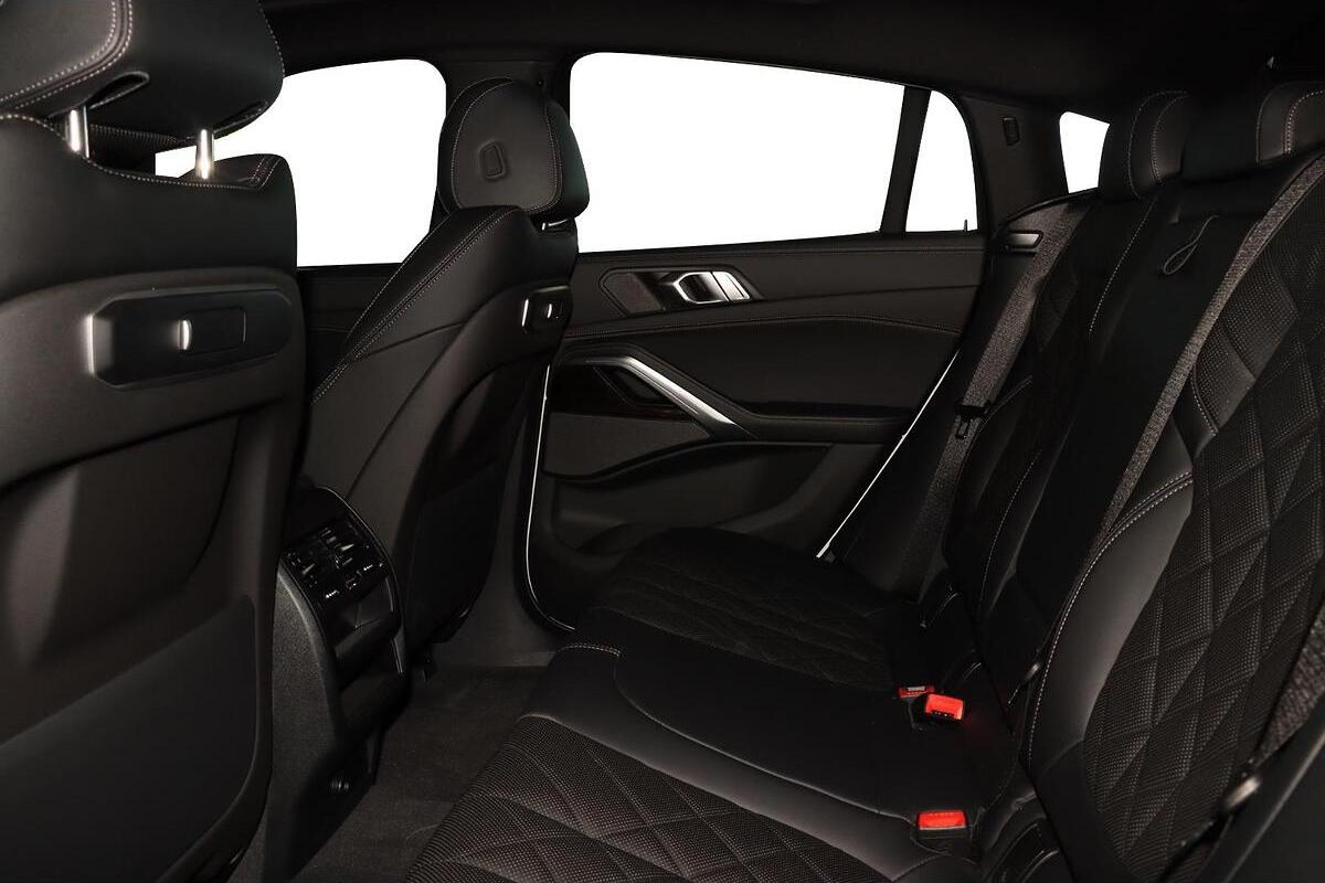 2025 BMW X6 xDrive40i M Sport G06 LCI Auto 4x4 image 9