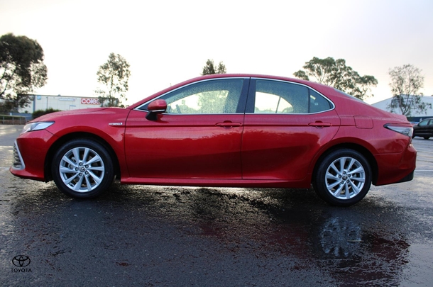 2023 Toyota Camry Hybrid Ascent image 7