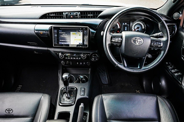 2019 Toyota Hilux 4x4 Rogue image 12