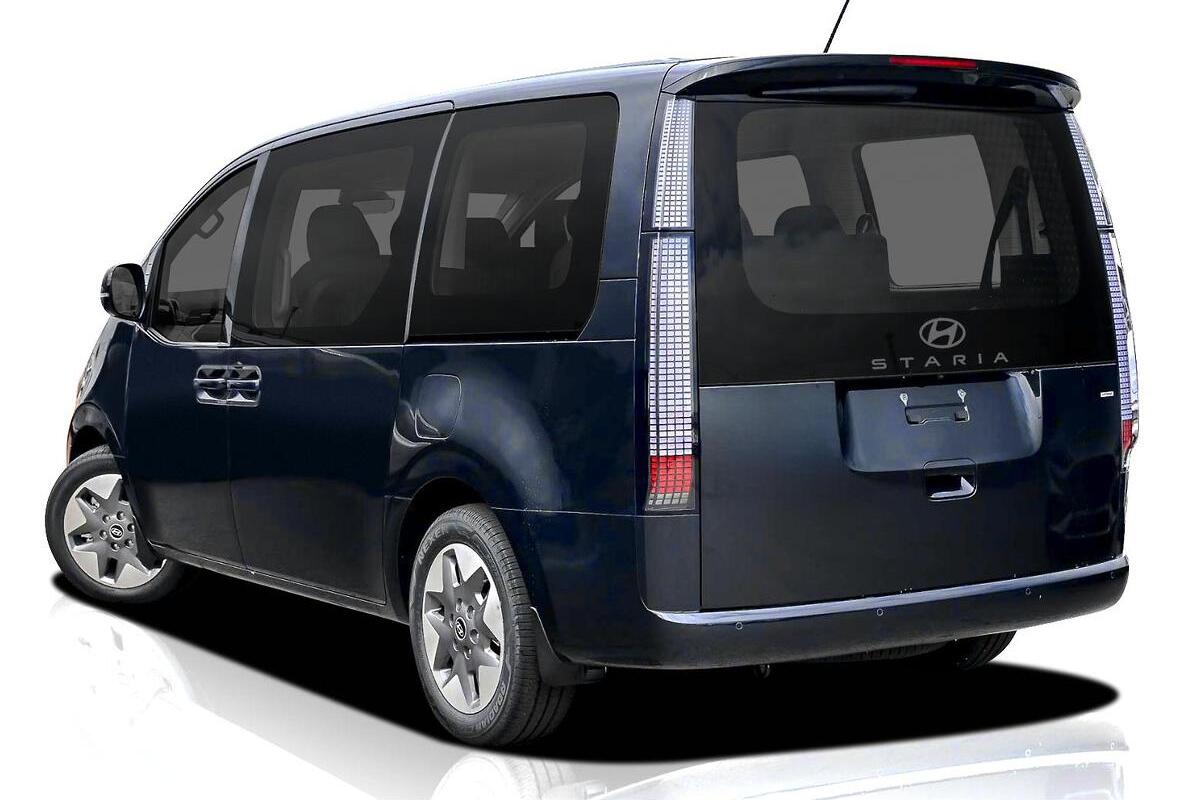2024 Hyundai STARIA Auto AWD MY25 image 3