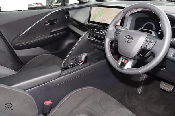 2023 Toyota C-HR Hybrid GR-S image 19