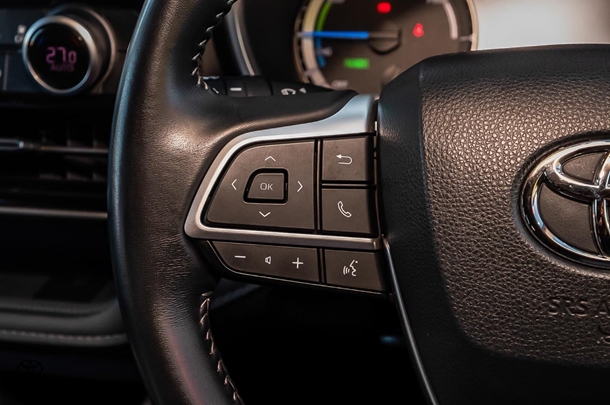 2023 TOYOTA Kluger Hybrid GX AWD image 15