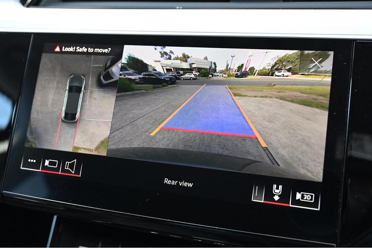 2024 Audi Q8 e-tron 55 Auto e-quattro MY25 image 10