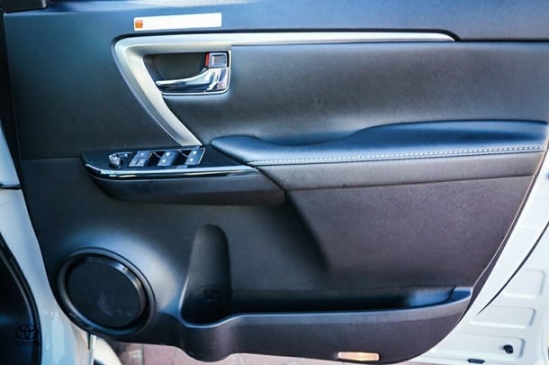 2023 Toyota Fortuner Crusade image 13