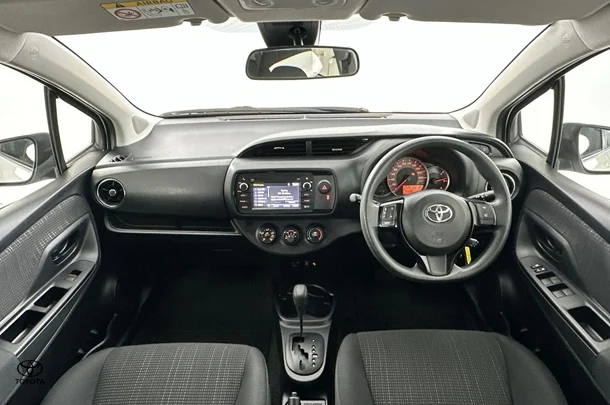 2019 Toyota Yaris Ascent image 2