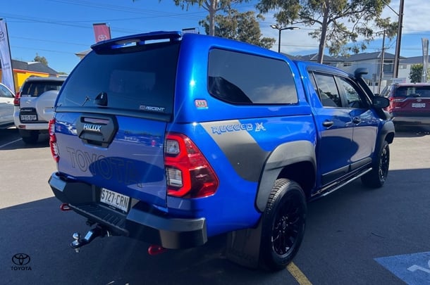 2022 Toyota Hilux 4x4 Rugged X image 4