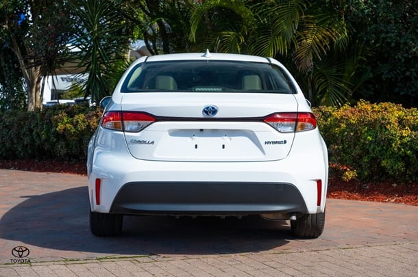 2024 TOYOTA Corolla Sedan Hybrid Ascent Sport image 5