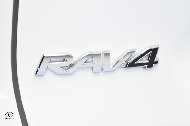 2024 Toyota RAV4 Hybrid GXL-2WD image 7