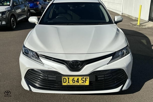 2019 Toyota Camry Ascent image 2