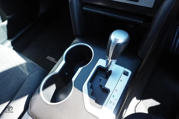 2016 Toyota Camry Atara S image 19