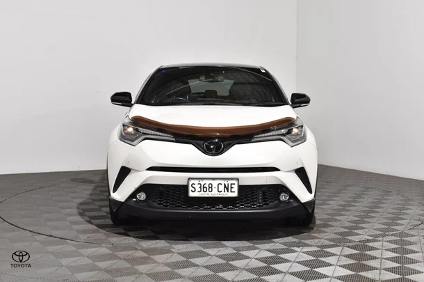2019 Toyota C-HR Koba AWD image 3