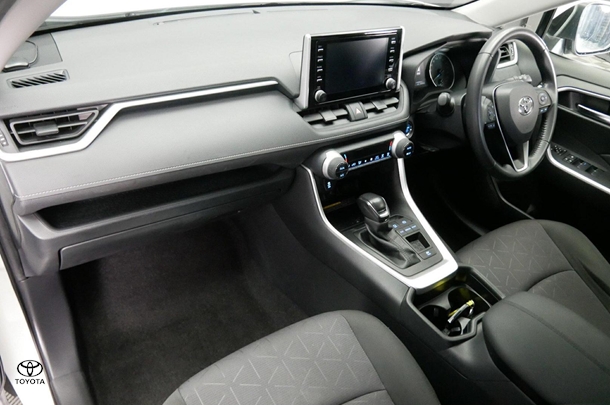 2020 Toyota RAV4 Hybrid GXL-2WD image 18