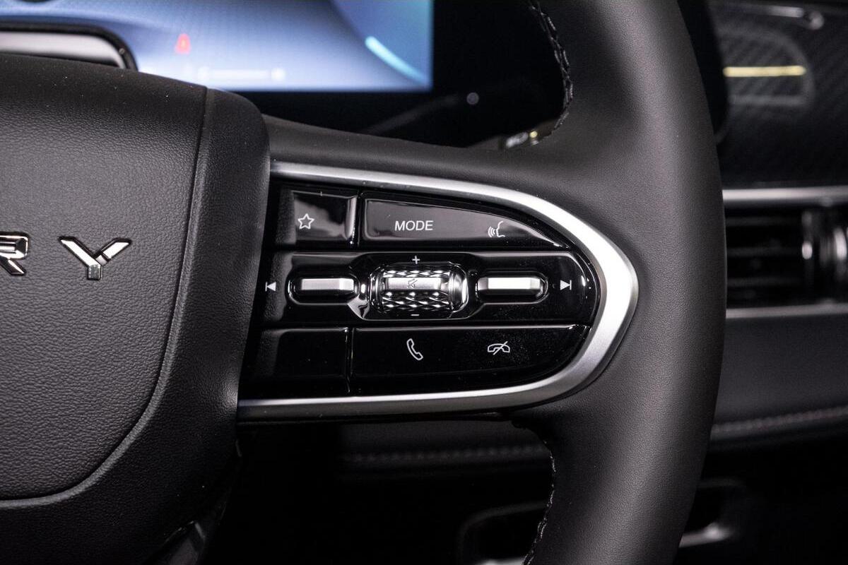 2025 Chery Tiggo 7 Pro SE Auto image 13