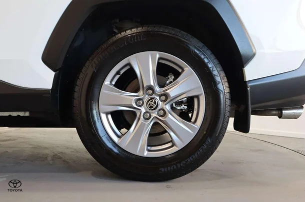 2022 Toyota RAV4 Hybrid GX AWD image 9