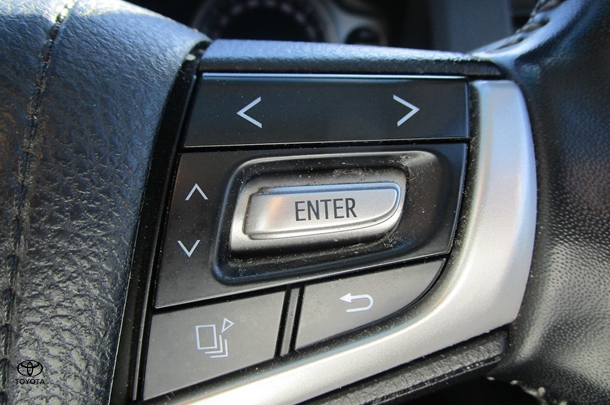 2020 Toyota Landcruiser GXL image 18