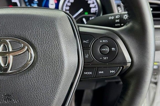 2021 Toyota Camry Hybrid Ascent Sport image 19