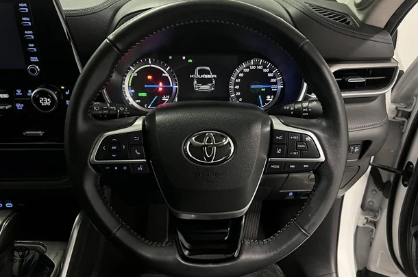 2021 Toyota Kluger Hybrid AWD GRANDE image 16
