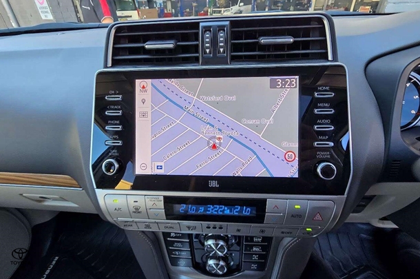 2021 Toyota Prado Kakadu image 17