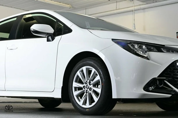 2023 Toyota Corolla Ascent Sport image 6
