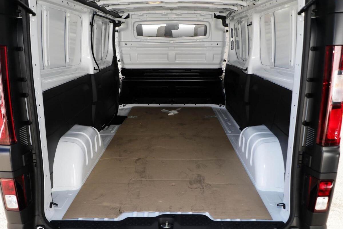 2024 Renault Trafic Pro LWB Manual MY24 image 10