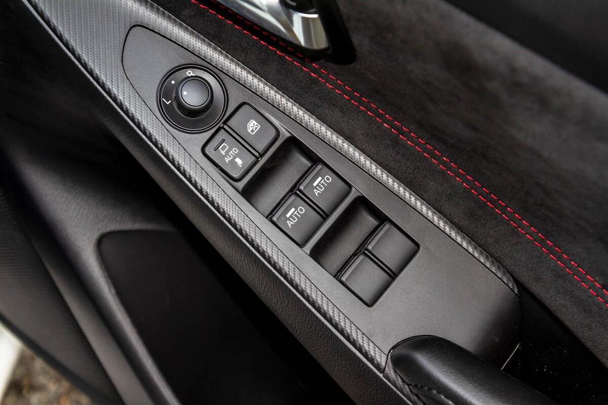 2025 Mazda 2 G15 GT DL Series Auto image 16