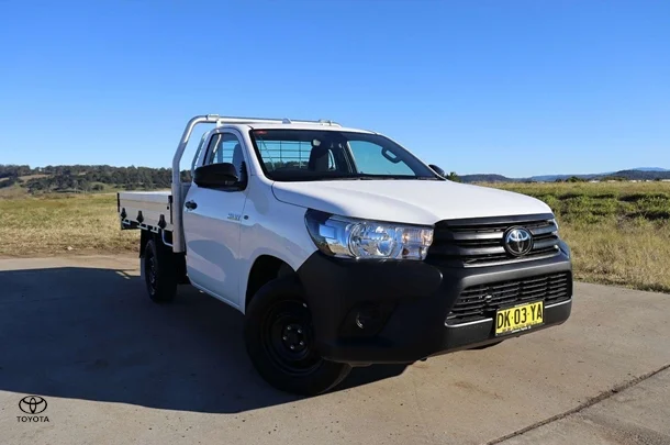 2024 Toyota Hilux 4x2 Workmate image 1