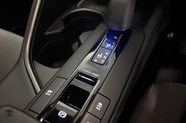 2023 Toyota C-HR Hybrid GXL-2WD image 19