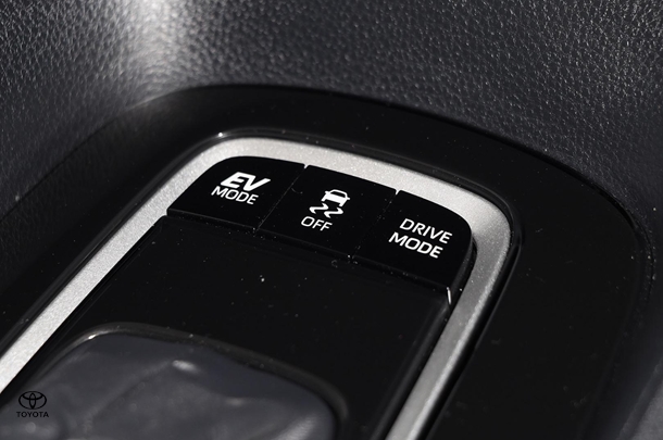 2024 Toyota Corolla Sedan Hybrid Ascent Sport image 19