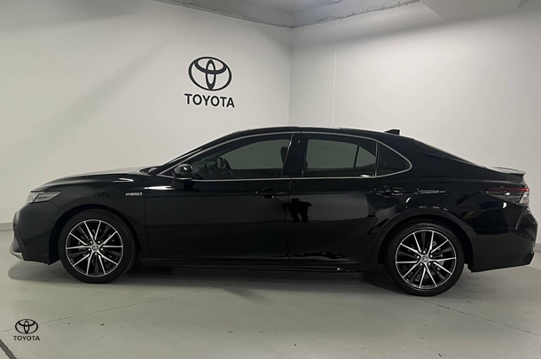2021 Toyota Camry Hybrid SL image 9