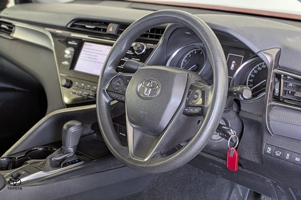2019 Toyota Camry Ascent image 22