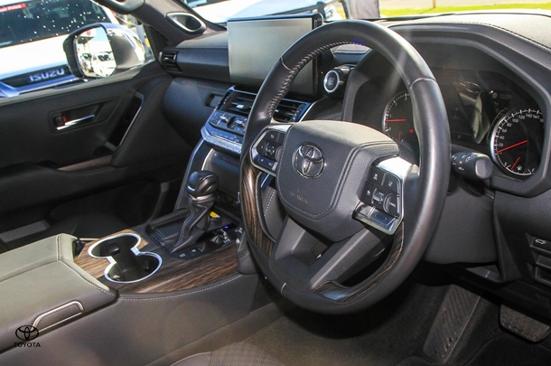 2024 Toyota Landcruiser Sahara image 6