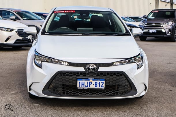 2021 Toyota Corolla Sedan SX image 4