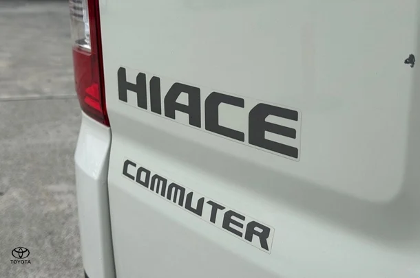 2021 Toyota Hiace SLWB image 9