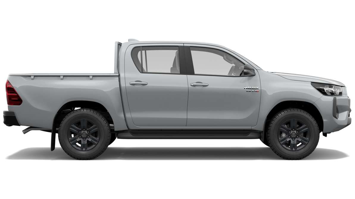 2024 Toyota Hilux 4x4 SR 48V Diesel Double-Cab Pick-Up image 2