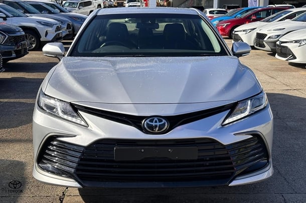 2023 Toyota Camry Ascent image 4
