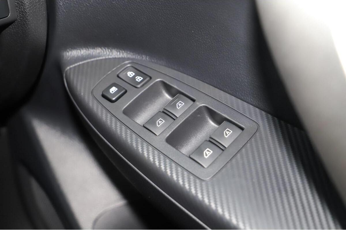 2025 Mitsubishi Eclipse Cross LS YB Auto AWD MY24 image 17