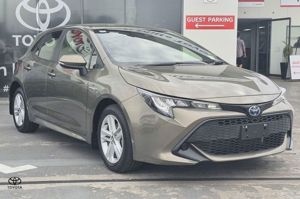 2020 Toyota Corolla Ascent Sport image 2